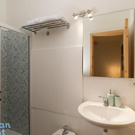 Casa Teresa - Family House, Few Steps From The Sea Apartamento Golfo Aranci